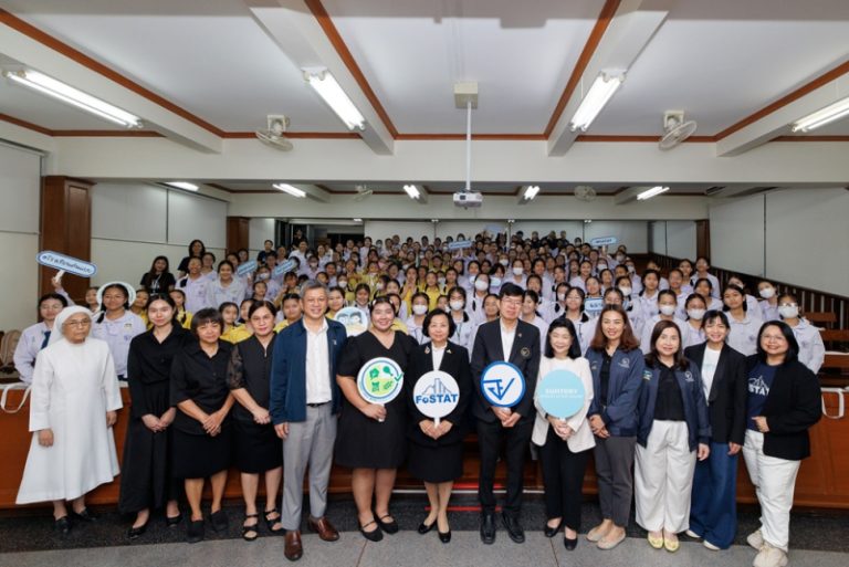 ซันโทรี่ เบเวอเรจ แอนด์ ฟู้ด (ประเทศไทย) สนับสนุน อย. และ FoSTAT เปิดฉากกิจกรรม “Smart Kids with Good Health” ส่งเสริมโรงเรียนต้นแบบ อย.น้อย 10 แห่งทั่วประเทศ สร้างเยาวชนไทยฉลาดเลือก กินดี สุขภาพดี